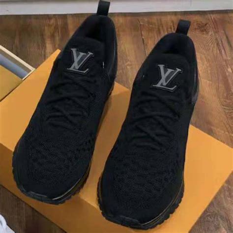 black lv runners